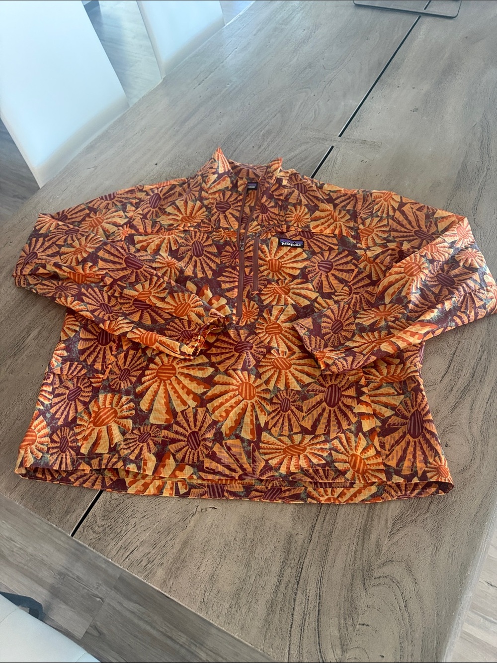woman’s Patagonia size, large sunflower windbreaker